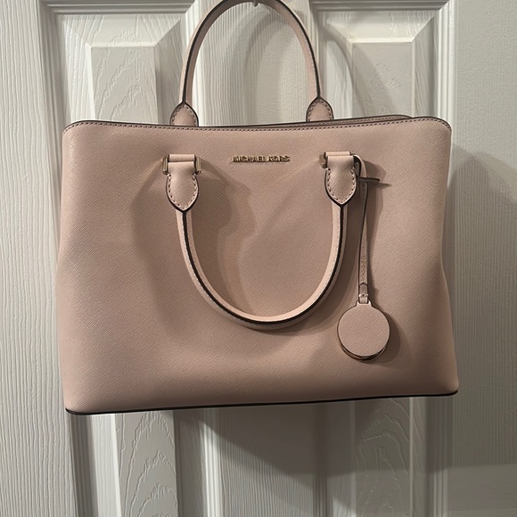 Michael Kors Crossbody tote - Picture 1 of 2